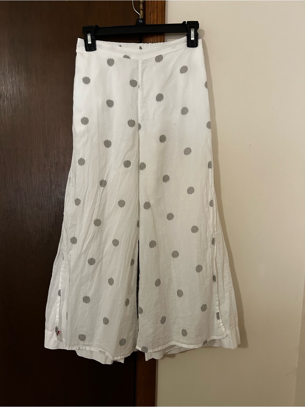 nic obarWhite Wide-Leg Cropped Polka Dot Pants